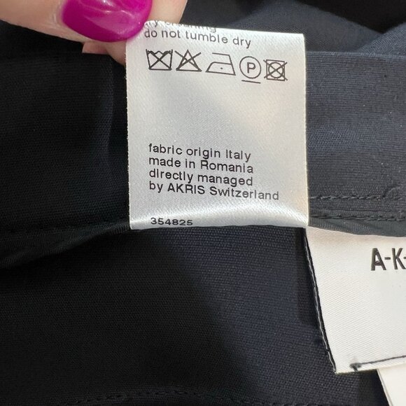 Akris Punto Women’s Tapered Crop Pants Size 8 Black Stretch Mid Rise Flat Zipper - Picture 13 of 13